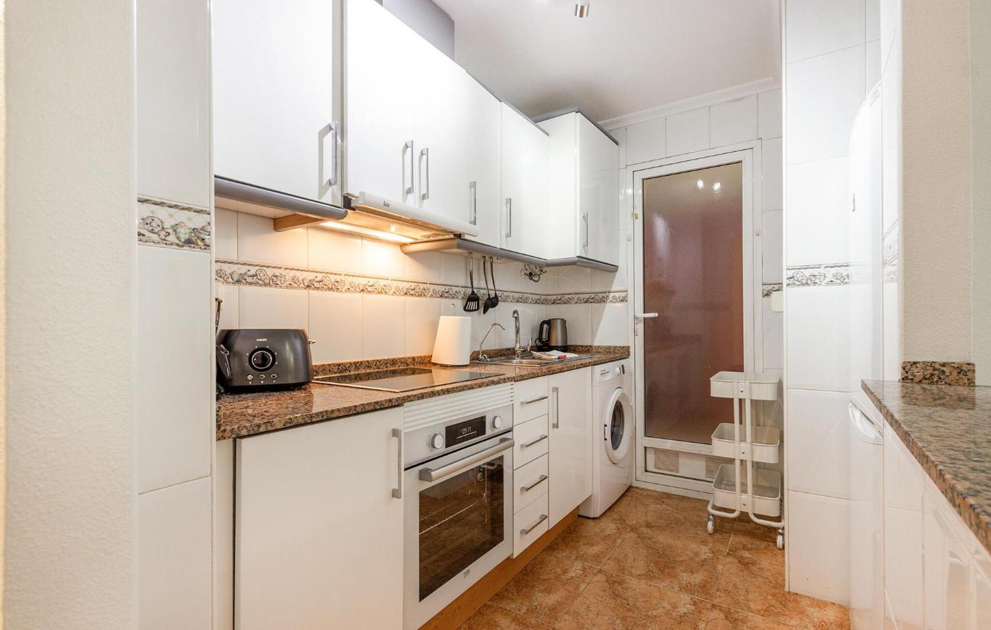 Amazing Apartment In Torrevieja With Kitchen Dış mekan fotoğraf