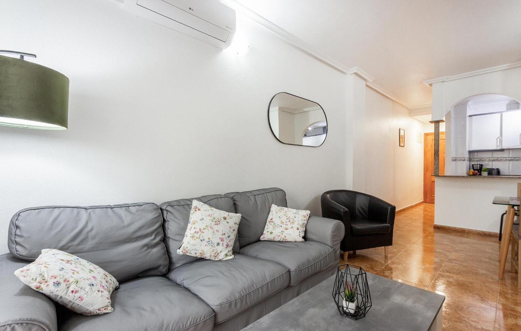 Amazing Apartment In Torrevieja With Kitchen Dış mekan fotoğraf